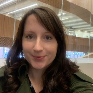 Meet your Posher, Laura